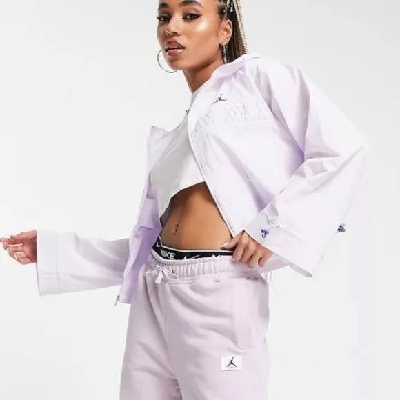 NWT Jordan Women's Sport Lightweight Jacket - Picture 8 of 13